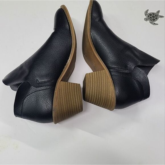 Universal Thread Women's Ankle Booties in Black Size 7 - Picture 2 of 10